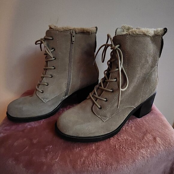 Pure Sole Darlin Suede Boots - Picture 1 of 5